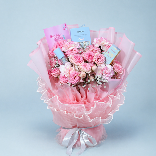 Pink Charm Makeup bouquet